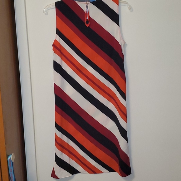 🐍 Vince Camuto Striped Sleeveless Midi Dress - Picture 5 of 7